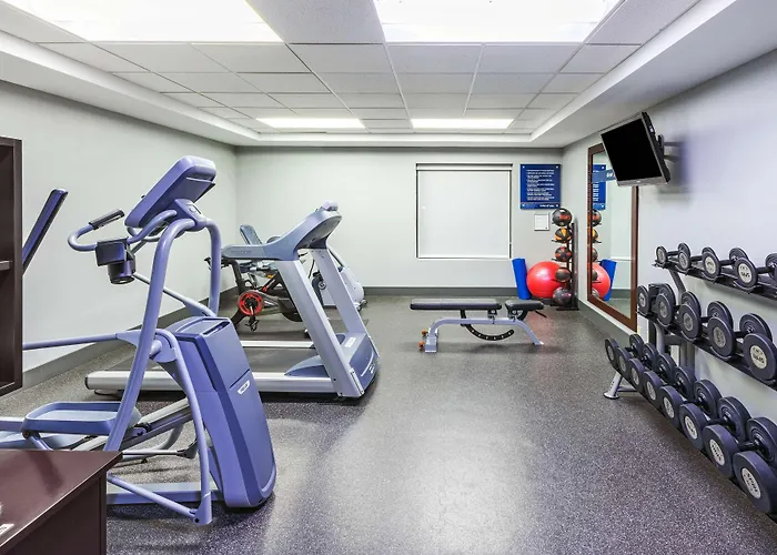 Hampton Inn & Suites Tulsa-Woodland Hills