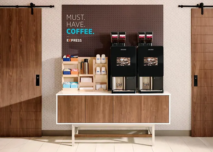 Holiday Inn Express & Suites Tulsa South - Woodland Hills By Ihg